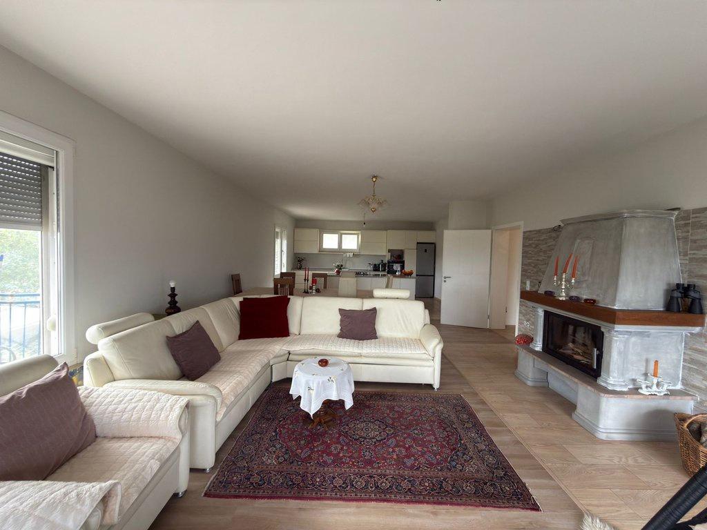 Vendesi in vendita, Villa a 2 piani, Preze, Tirana