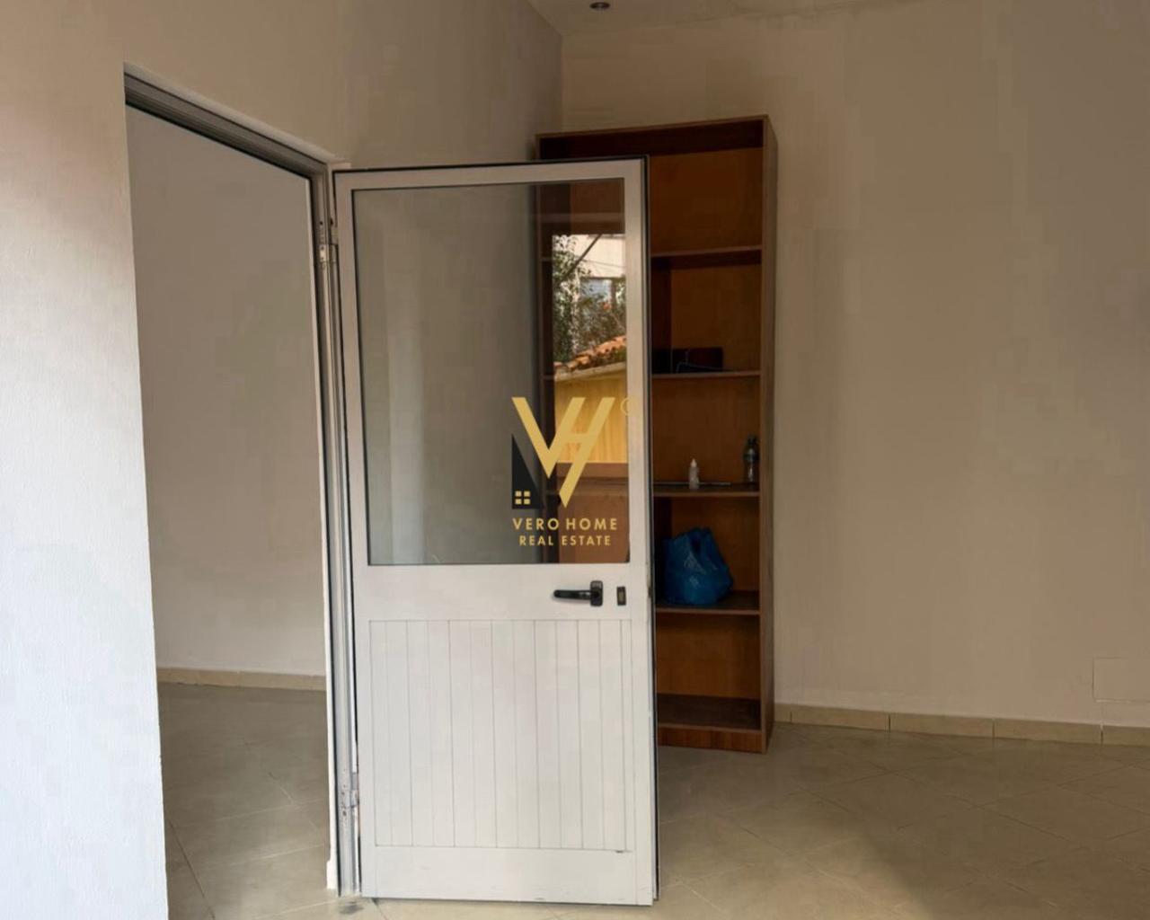 AFFITTO SPAZIO COMMERCIALE DI 40 M² VICINO ALLA PROCURA