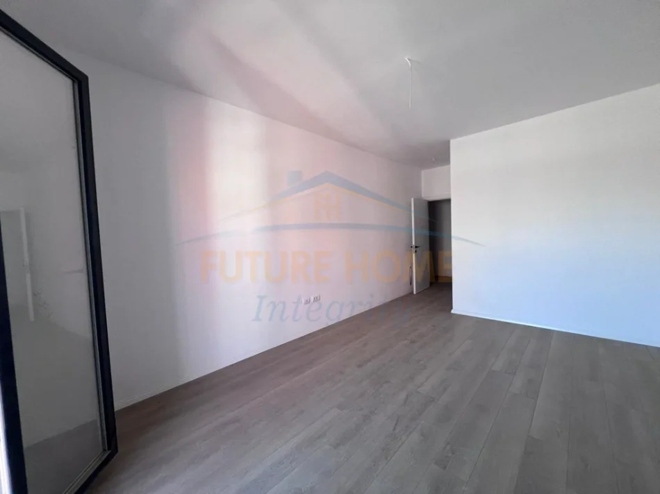 Tirane, vendesi appartamento 1+1, Piano 3, 84 m² 95.000 € (Paskuqan,Color Splash Residence)