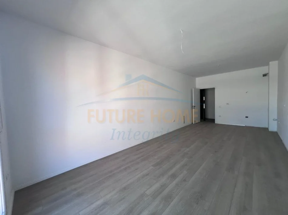 Tirane, vendesi appartamento 1+1, Piano 3, 84 m² 95.000 € (Paskuqan,Color Splash Residence)