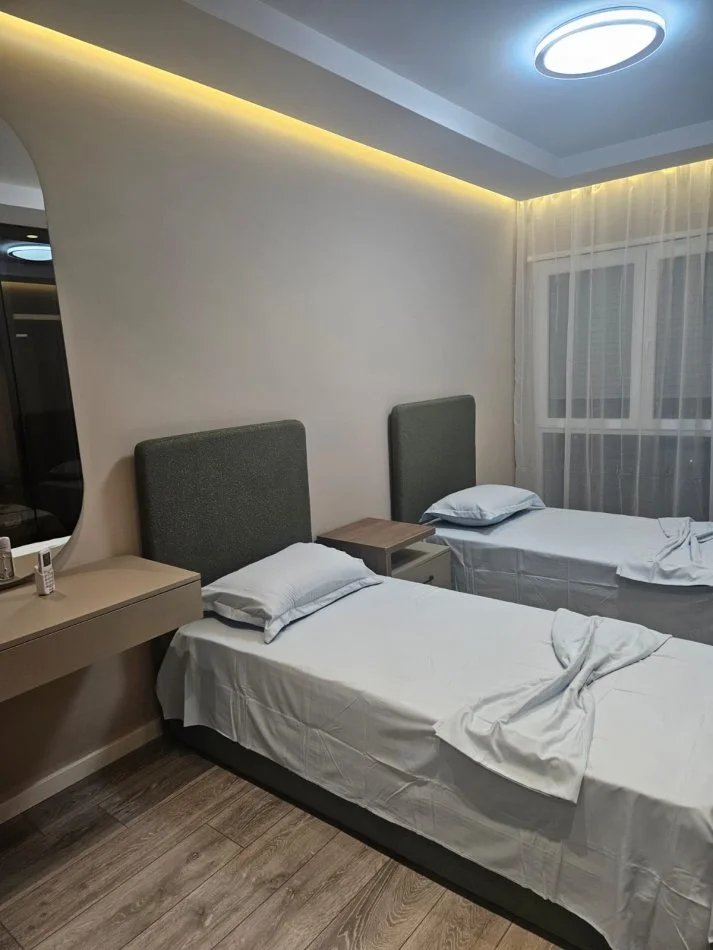 Tirane, affitto appartamento 2+1 Piano 6, 91 m² 700 € (LAPRAKE)