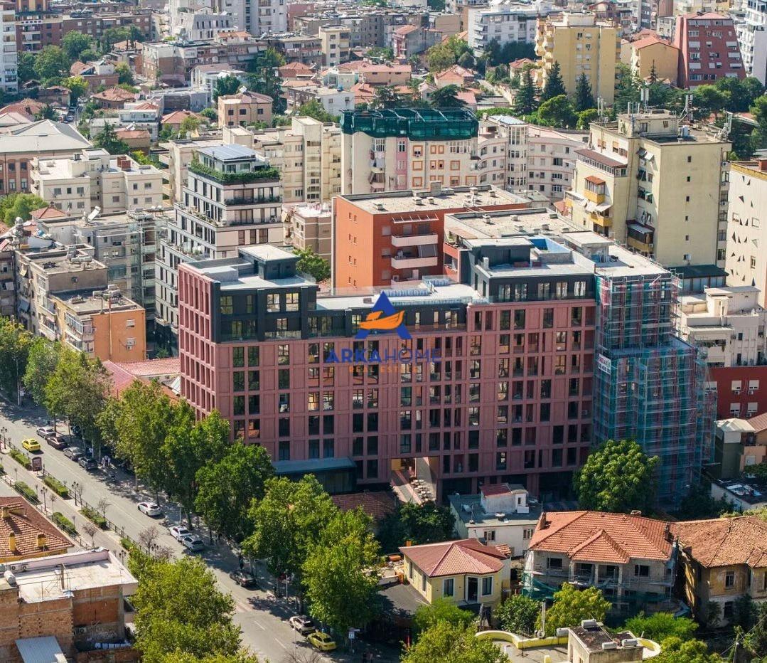 JEPET ME QERA AMBIENT – IDEAL PËR ZYRË " RRUGA KAVAJES " 100