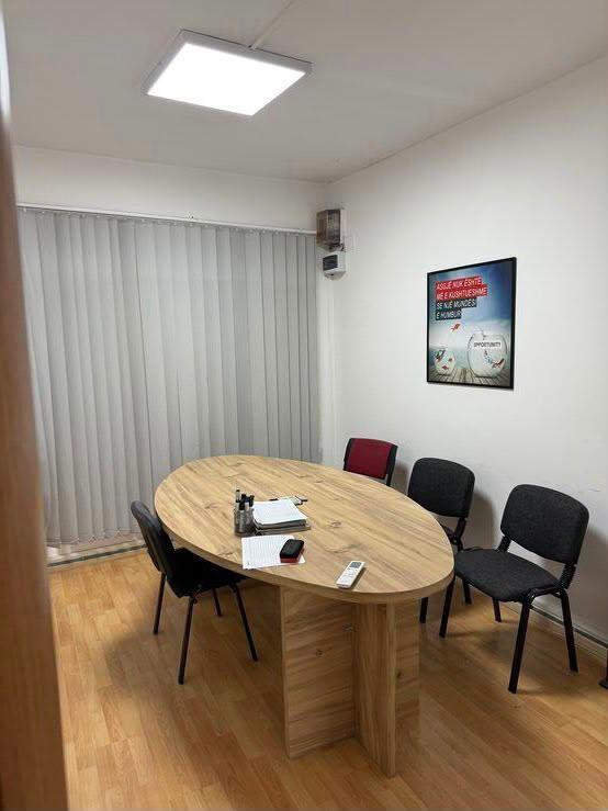 JEPET AMBIENT ZYRE 70M2 RRUGA E ELBASANIT