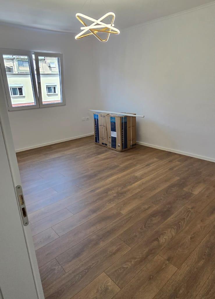 🏡 Apartament 1+1 për Shitje – Rr. Ndre Mjeda ✨