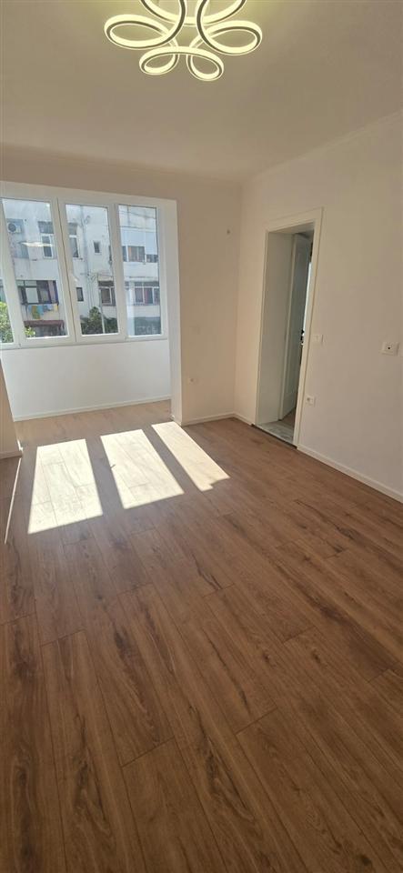 SHITET GARSONIERE 30 M2 MYSLYM SHYRI 95.000 EURO