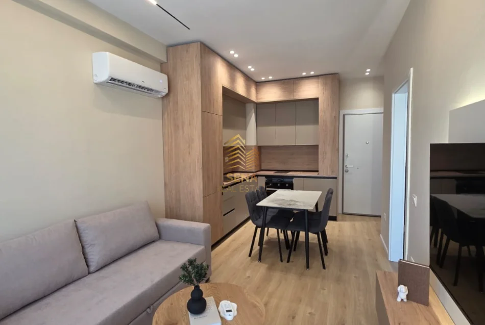 Tirane, jepet me qera apartament 1+1+Ballkon Kati 5, 58 m² 450 € (Ali Demi)