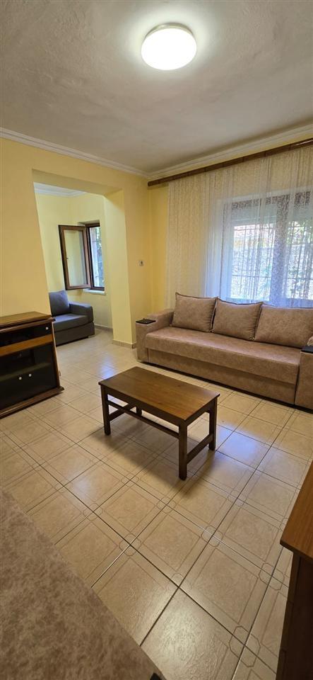 SHITET APARTAMENT 2+1 RRUGA FORTUZI 195.000 EURO