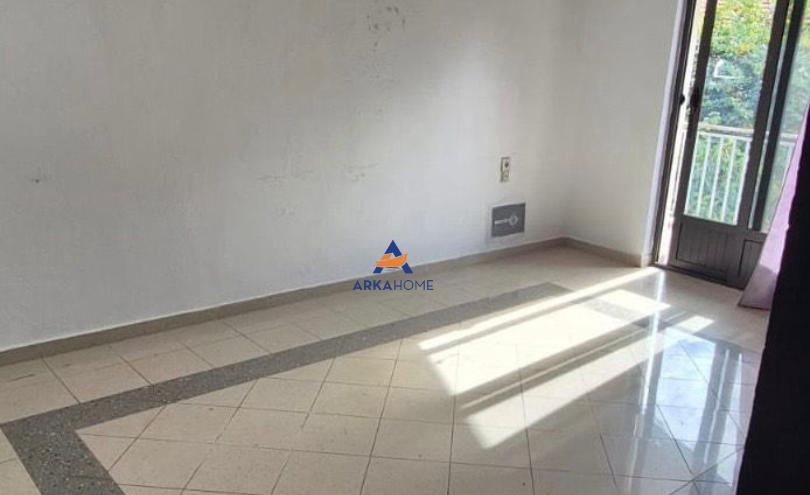 Vile in affitto di 3 piani di 240m2 presso Selvía a 1300 euro