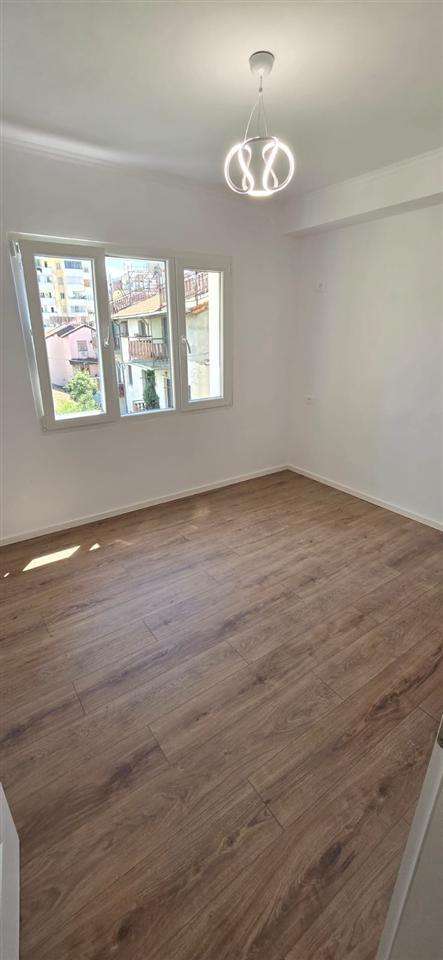 SHITET APARTAMENT 2+1 RRUGA E KAVAJES 169.000 EURO