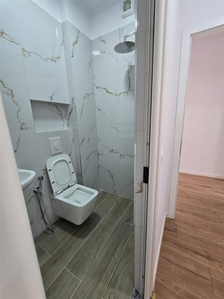 Appartamento in vendita 2+1 Via Kavajes 210.000 euro