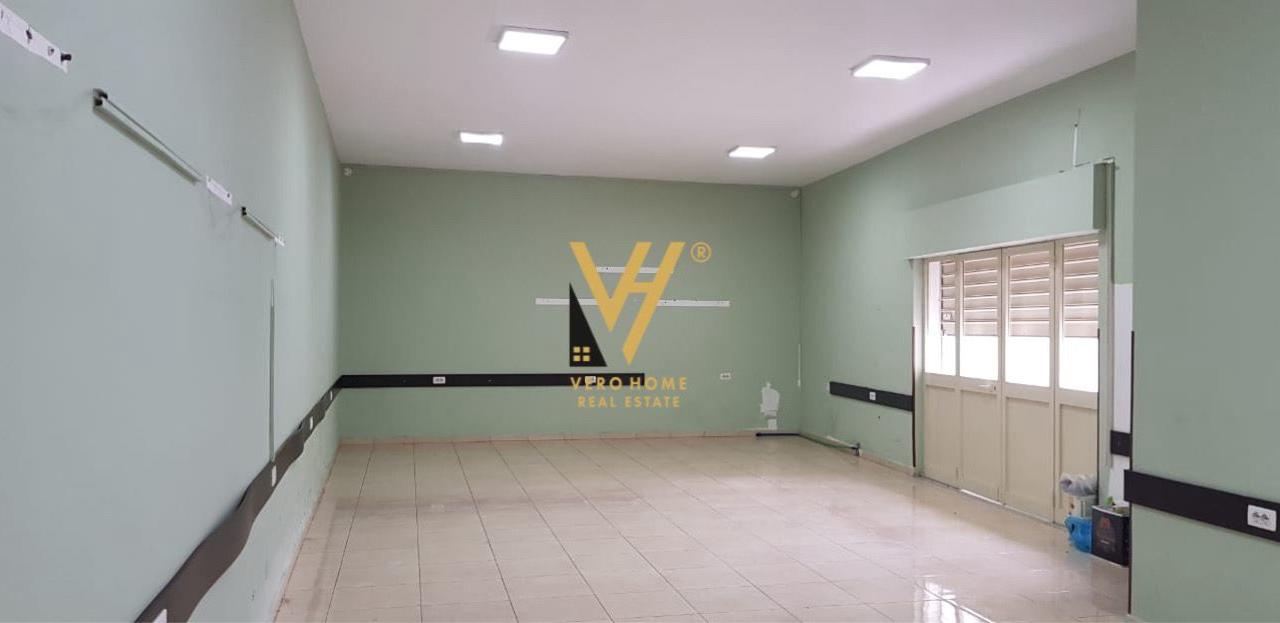 AFFITTO SPAZIO COMMERCIALE DI 100 M² IN VIA BARDHYL