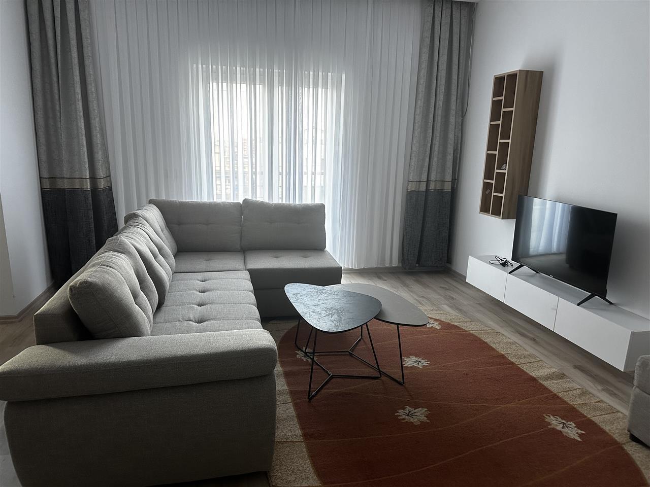 APARTAMENT ME QERA 3+1 SELITE 650 EURO