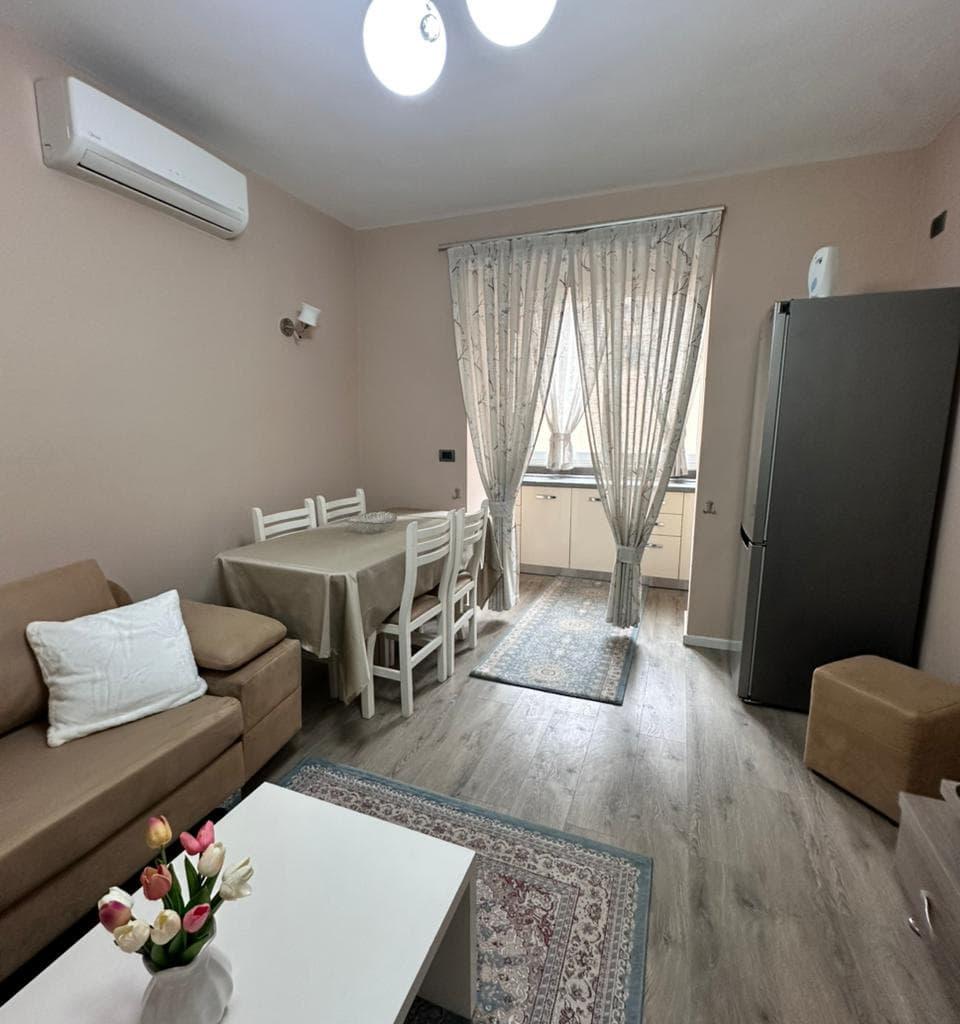 Apartamet Me Qera 2+1 Ne Vasil Shanto (ID B221394) Tirane