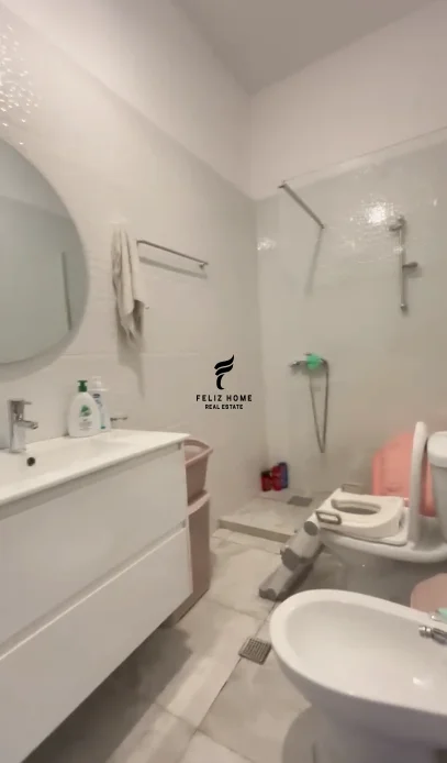 Tirane, vendesi appartamento 1+1 Piano 1, 83 m² 128.000 € (FRESKU)