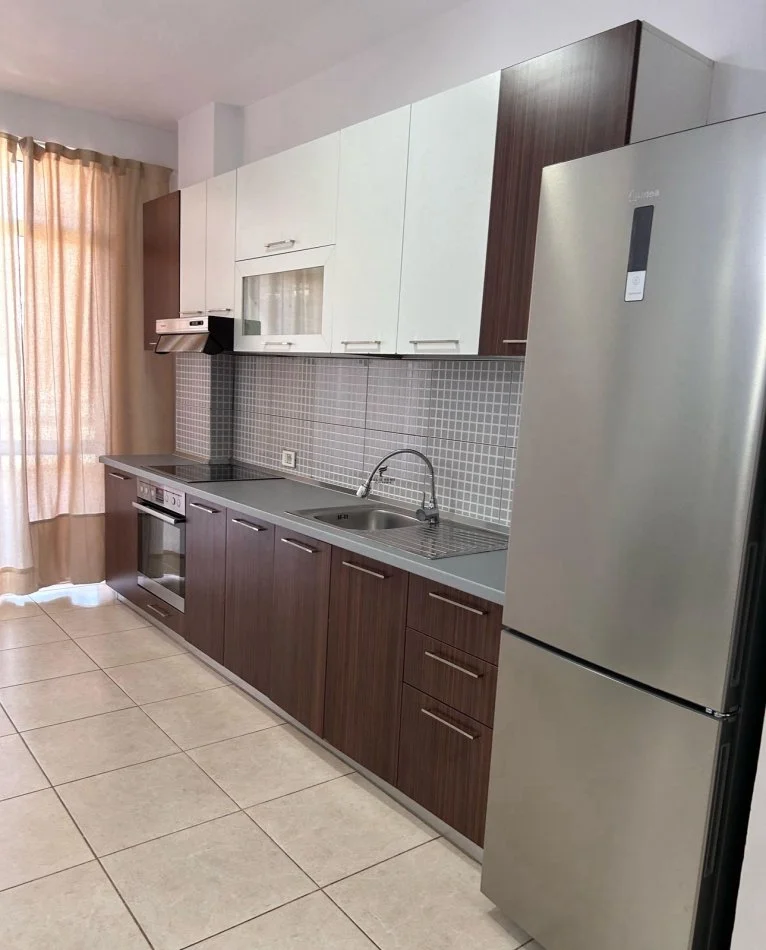 Tirane, affitto appartamento 2+1+Balcone Piano 2, 106 m² 630 € (CONGRESSO MONASTIR)