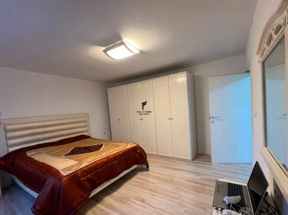 Tirane, affitto appartamento 2+1 Piano 1, 80 m² 450 € (5 MAGGIO)