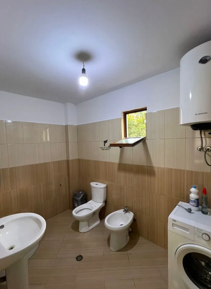 Tirane, affitto appartamento 2+1 Piano 1, 80 m² 450 € (5 MAGGIO)
