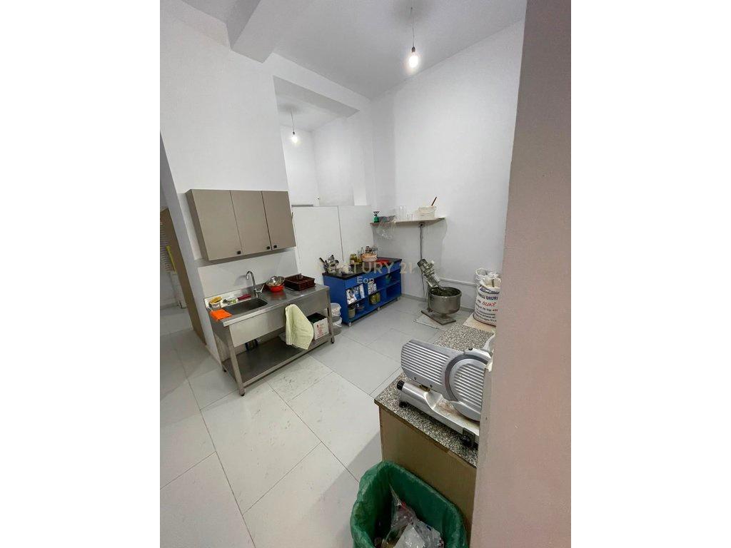 +355695265501 VENDITA AMBIENTE COMMERCIALE A DURRES