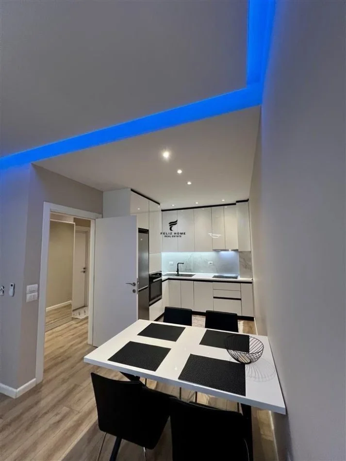 Tirane, affitto appartamento 1+1+Balcone Piano 2, 73 m² 900 € (COMUNE DI PARISIT)