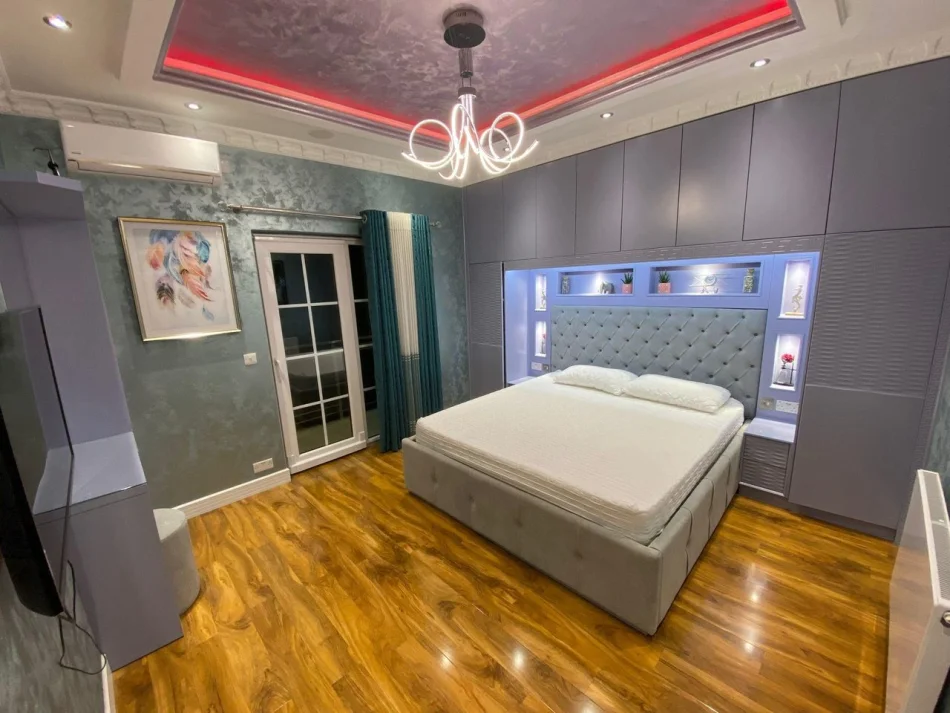 Tirana, affitto appartamento 2+1 Piano 3, 90 m² 450 € (Via Njazi Meka)