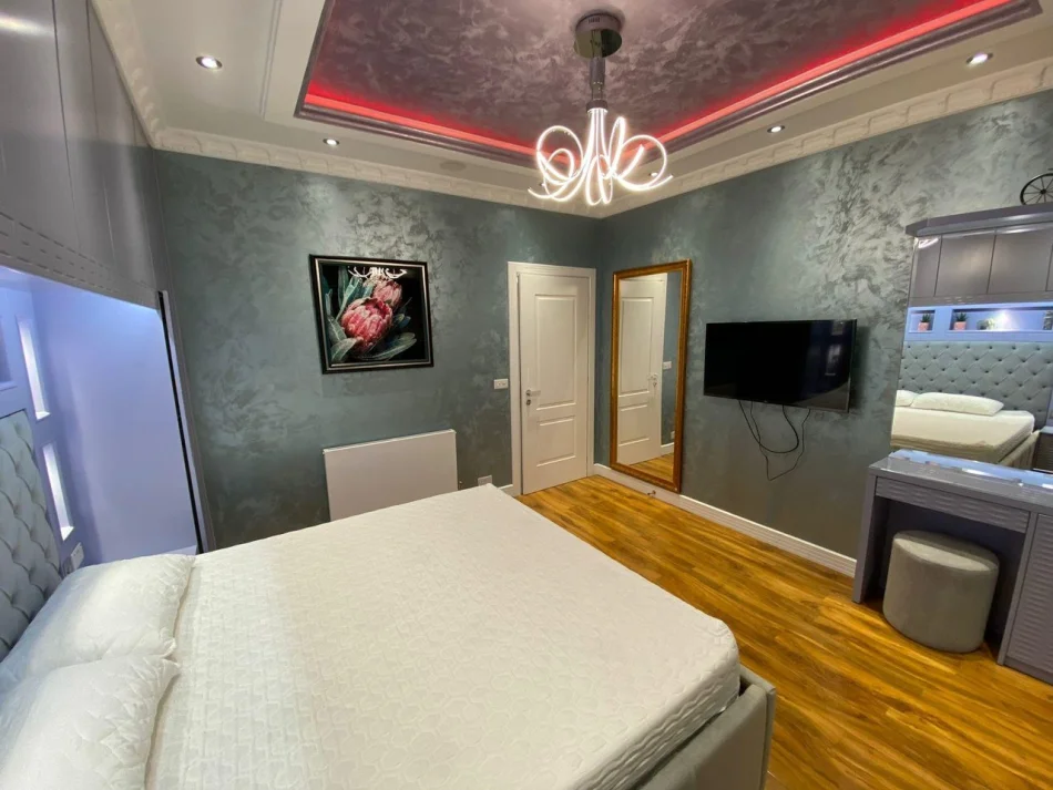 Tirana, affitto appartamento 2+1 Piano 3, 90 m² 450 € (Via Njazi Meka)