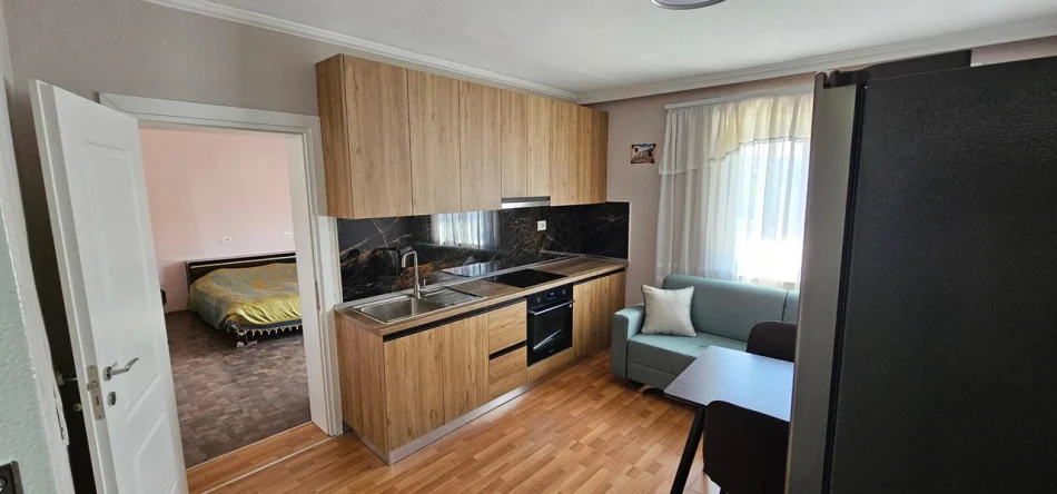 Tirane, jepet me qera apartament 1+1 Kati 4, 55 m² 500 € (Qytet Studenti)