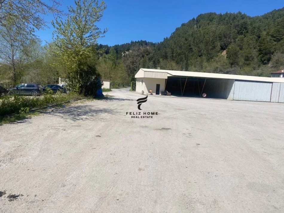 Tirana, Commercial Space for Rent Kati 0, 10,000 m² 10,000 € (MULLET)
