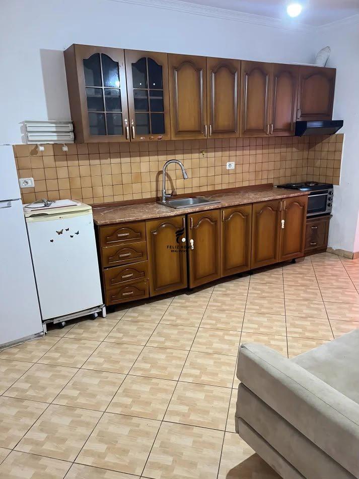 APPARTAMENTO CON UNA CAMERA 1+1 XHAMLLIKU 40.000 LEKE FH-84010
