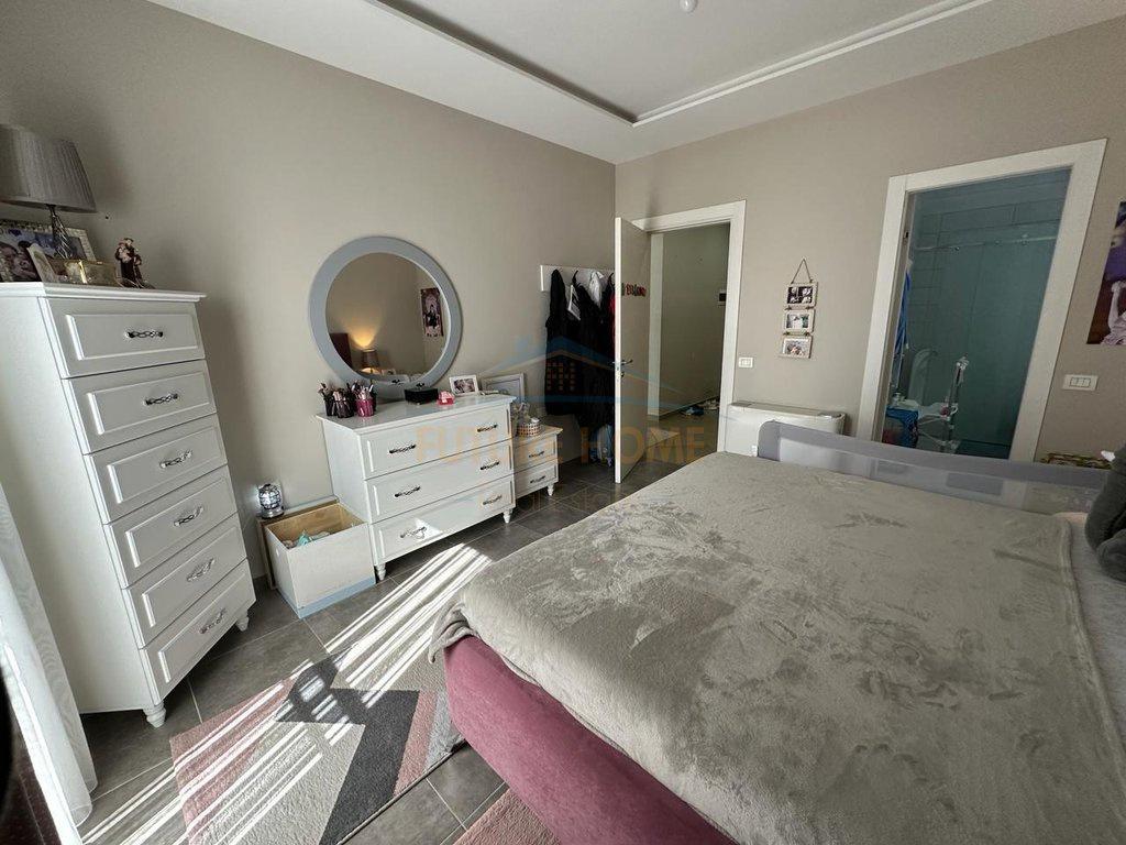 069 479 2 476 VENDESI APPARTAMENTO 2+1, GREEN CITY, UNAZA RE