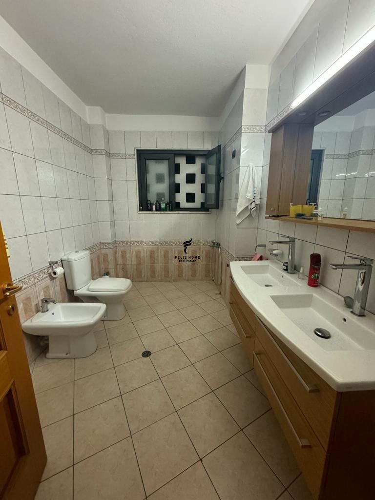 Garage for Rent 202 m² Elbasanit Street 130,000 LEK FH-73480