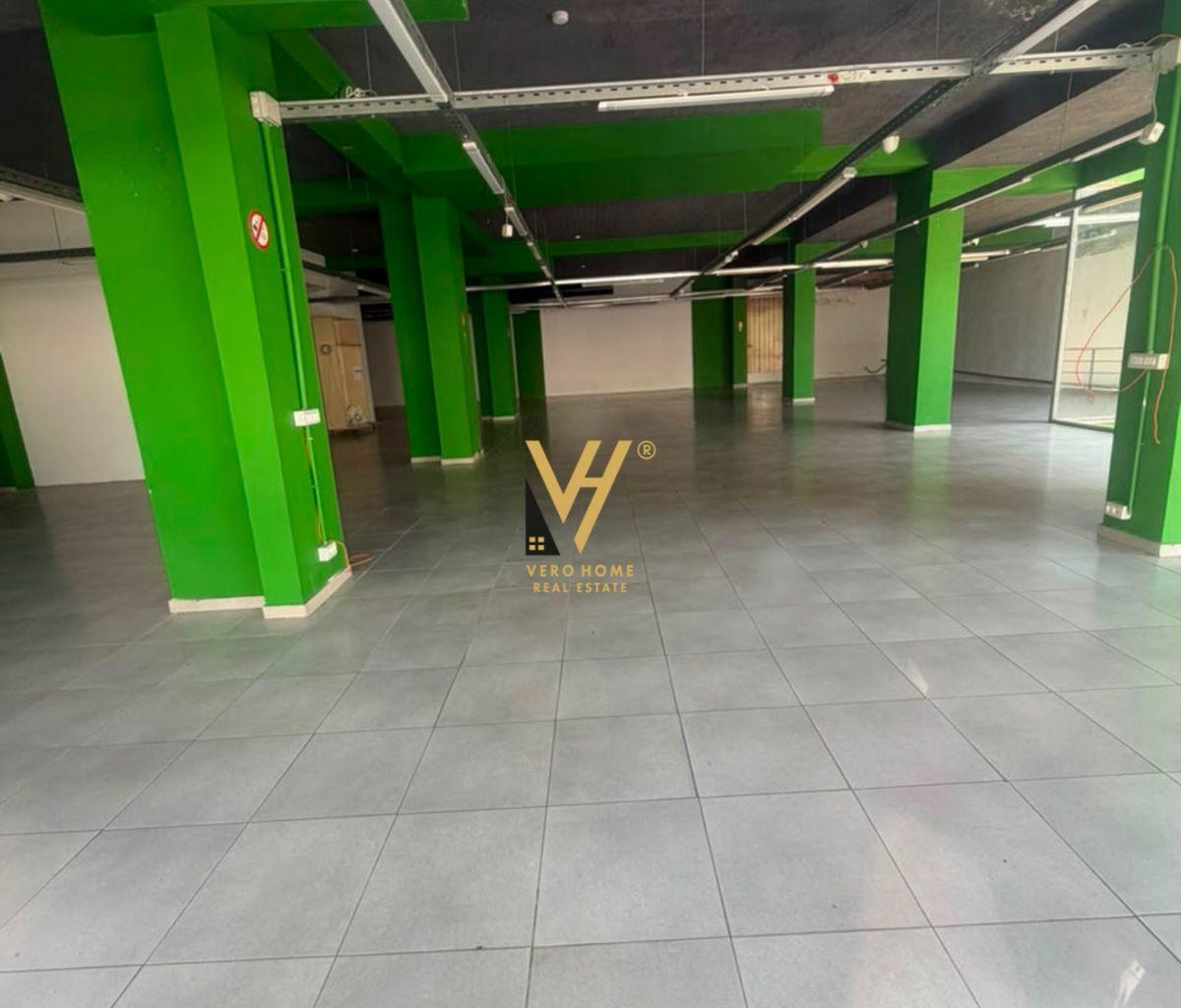 SHITET AMBIENT BIZNESI 500 M2 TE KODRA E DIELLIT 1.000.000 E