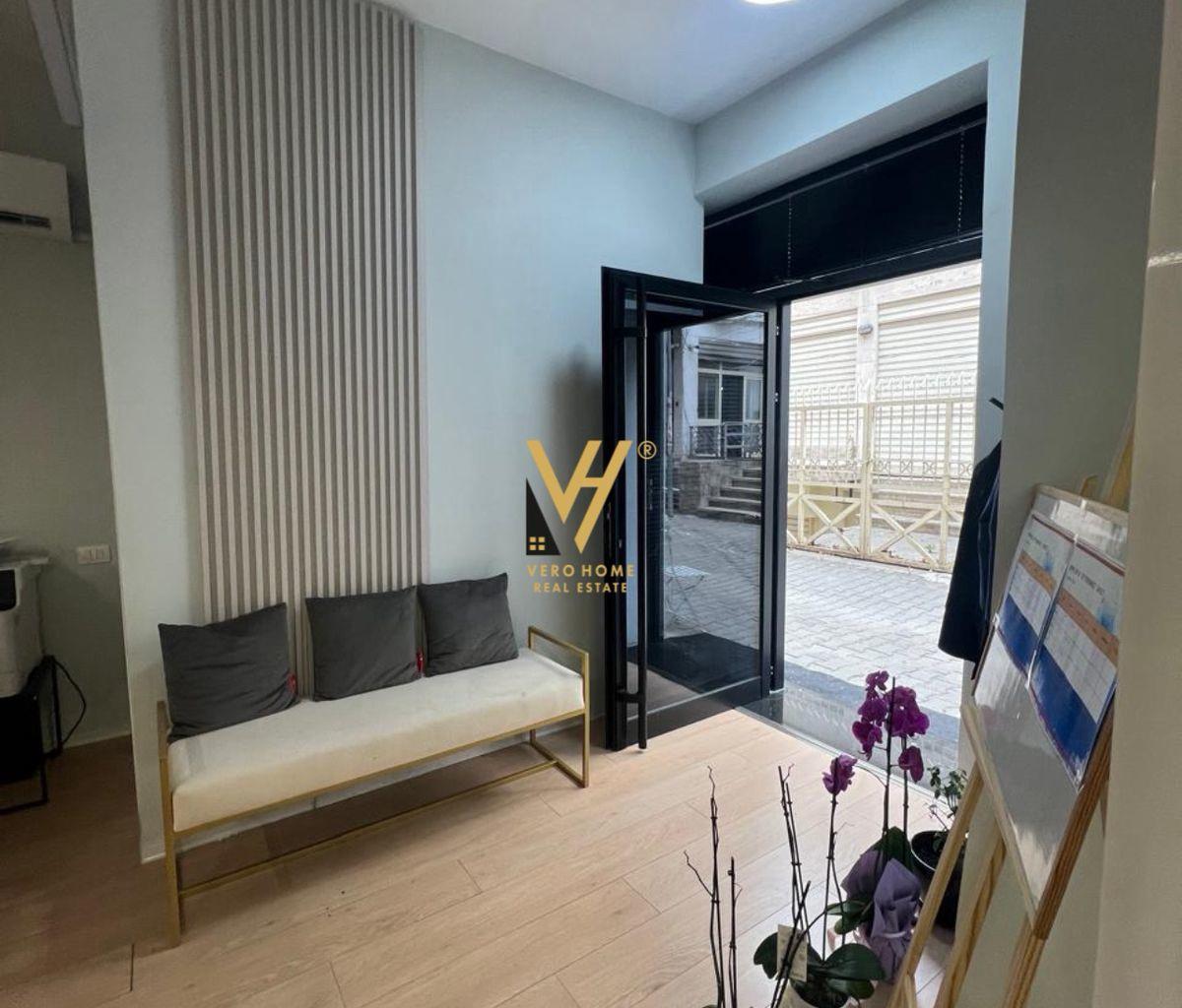 COMMERCIAL SPACE FOR RENT 50 m2 ON ZOGU BOULEVARD, 1-50,000 LEK