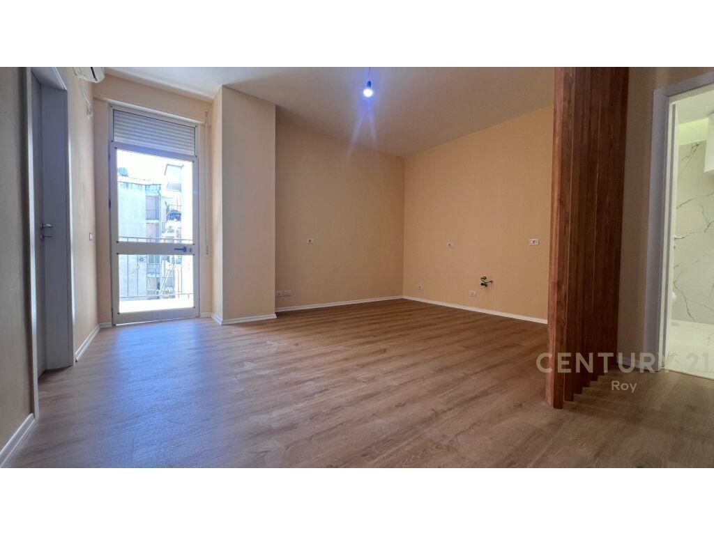 FOR SALE 2+1 APARTMENT IN GOLEM!