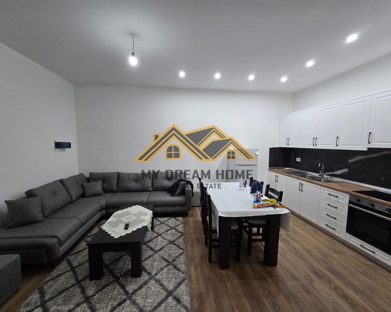 JEPET ME QERA APARTAMENTI 1+1 DURRES