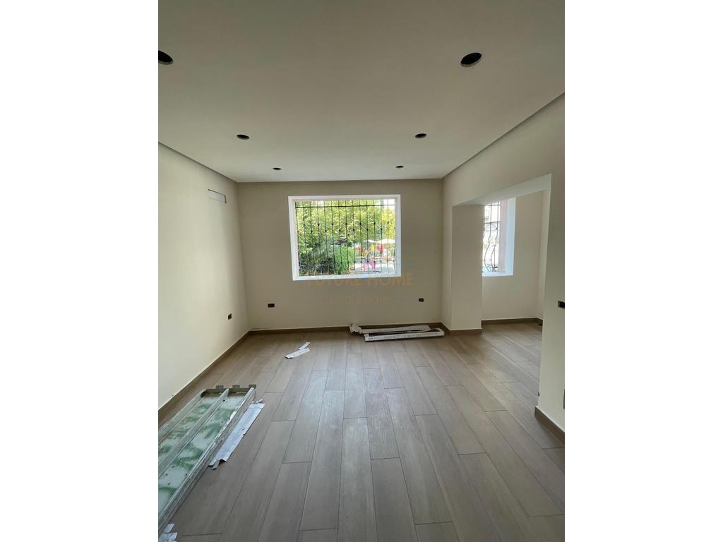 0682912431 Shitet, Apartament 2+1 , Oxhaku, Tirane