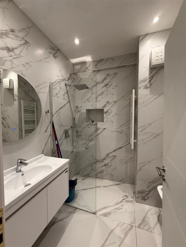 Tirana, affitto mensile appartamento 1+1 Piano 5, 70 m² 600 € (URBAN GATE)