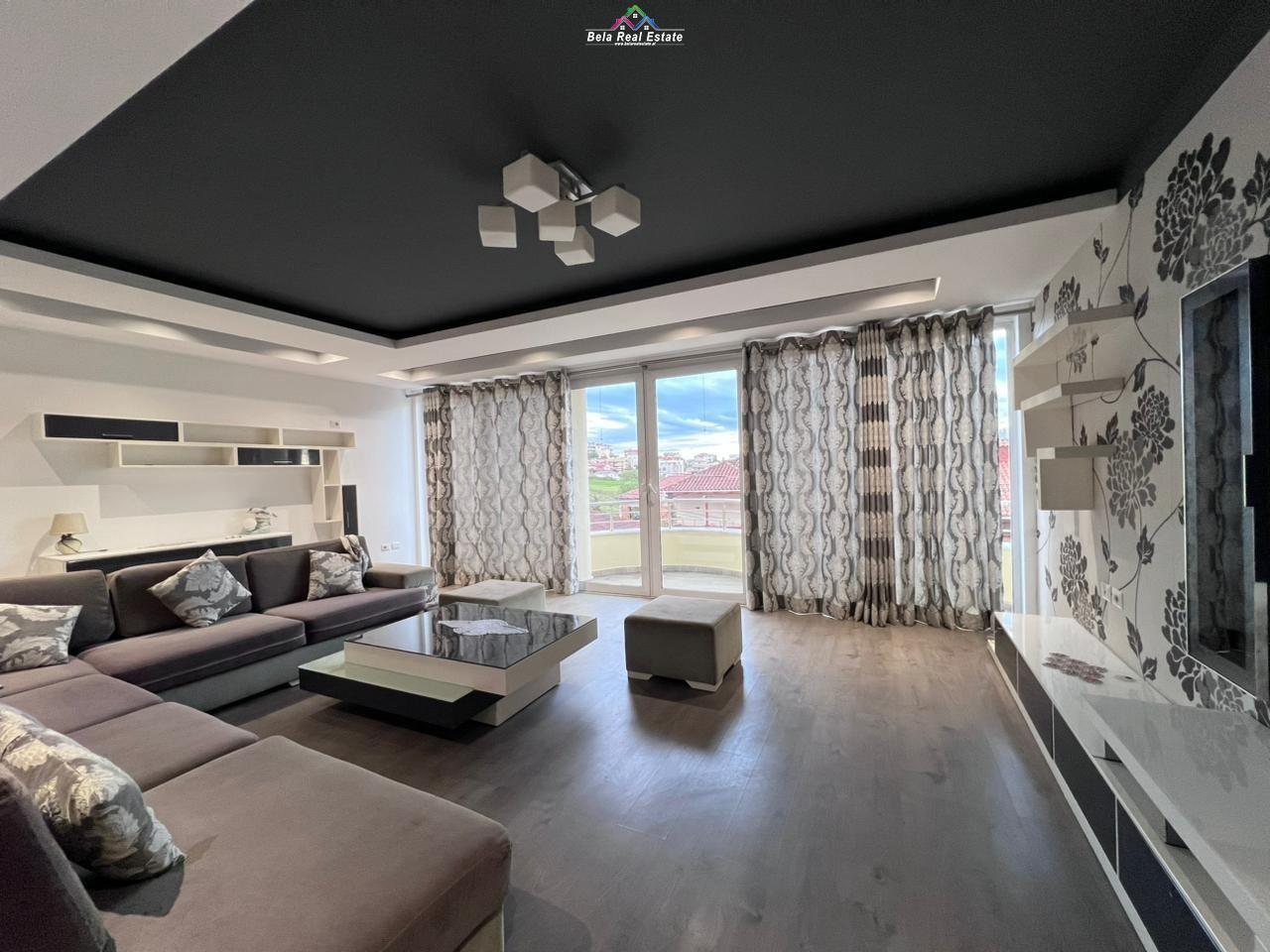 Villa a 4 piani con cortile in Porcelan (ID BV22600) Tirana