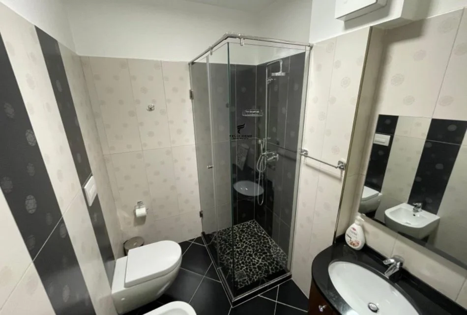 Tirana, Apartment for Rent, 3+1, 5th Floor, 126 m², €1,000 (SUMMER RENTAL)