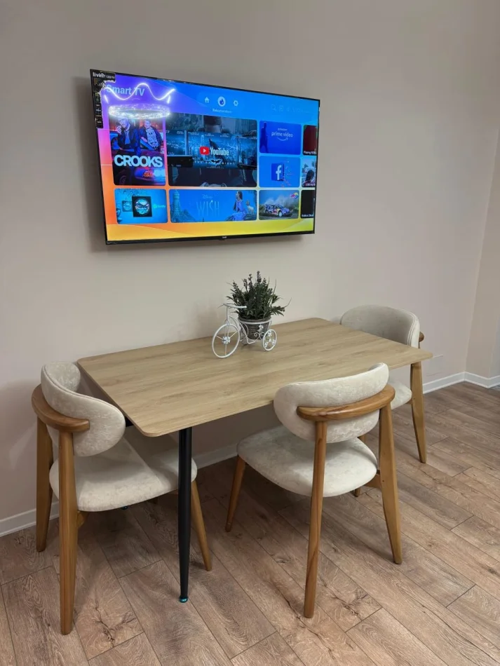 Tirane, affitto appartamento 1+1 Piano 3, 65 m² 400 € (Farkë)