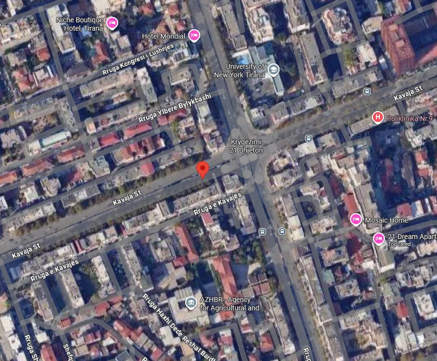 Tirana, vendita negozio Piano 0, 74 m² 650.000 € (Via Kavaja, al 21 dicembre)