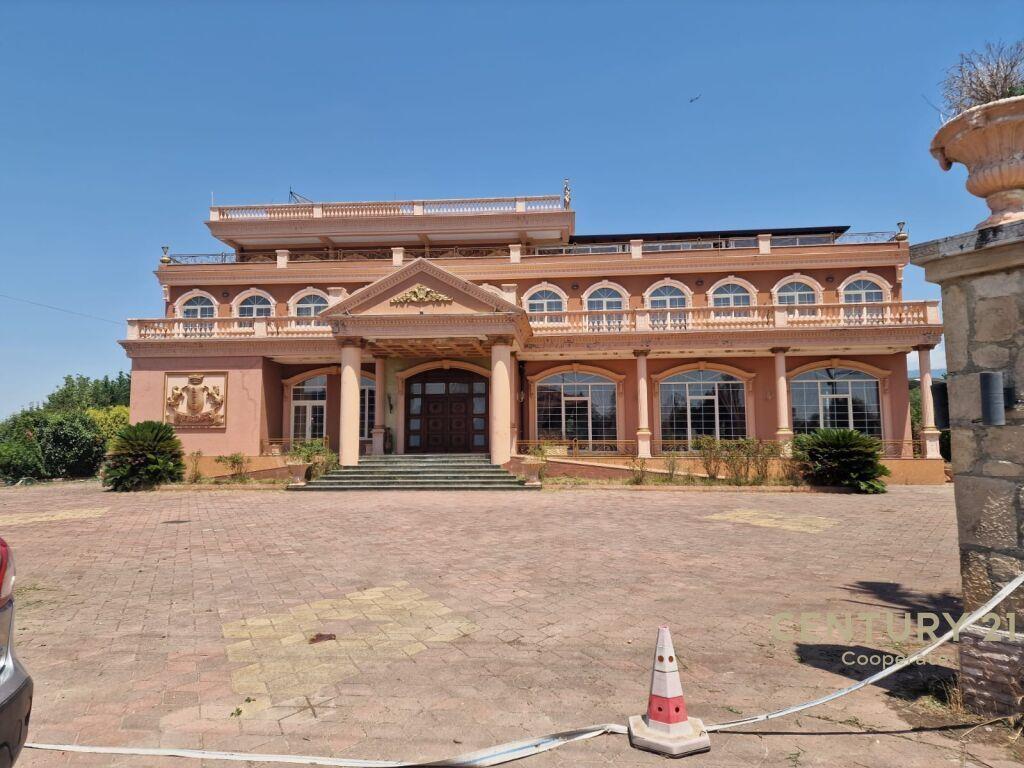 BUILDING FOR SALE NEAR RINAS-IT HOTEL