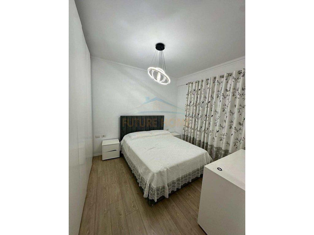 069 479 2 476 SHITET APARTAMENT 3+1,OASIS,UNAZA E RE,FUSHA