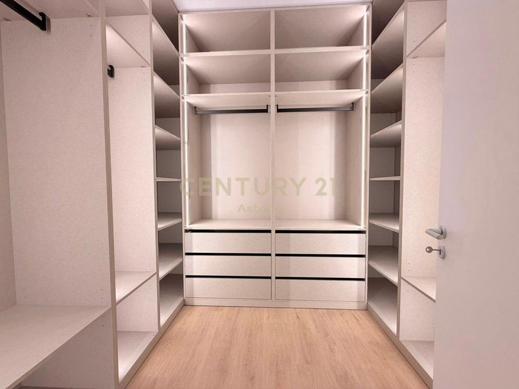 3-Storey Villa for Rent in Green Valley – Thirst Lake