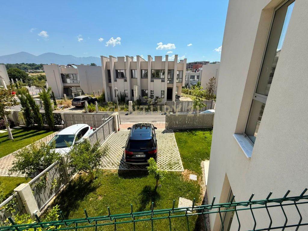 3-Storey Villa for Rent in Green Valley – Thirst Lake