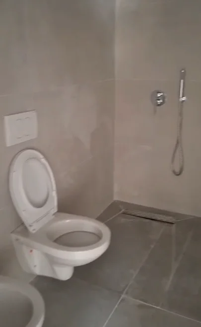 Tirana, Office for Rent on the 4th Floor, 95 m², €60,000 (UNFURNISHED)