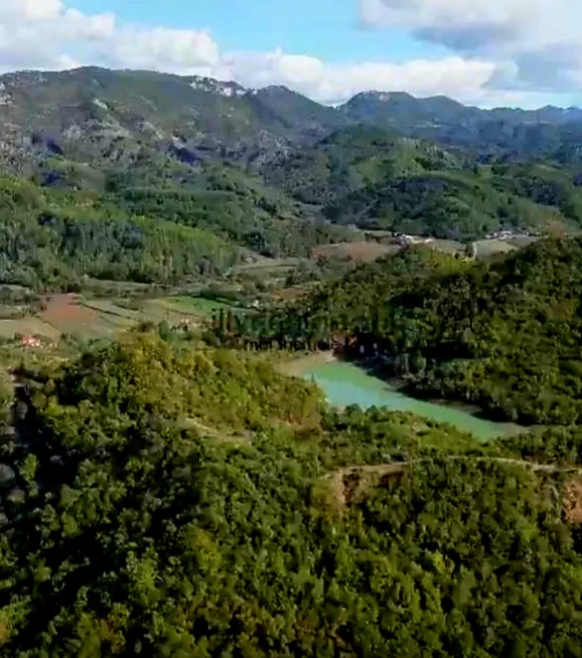 TIRANE SHITET TOKE NE PETRELE 14.000 m² 840.000 € (PETRELË)