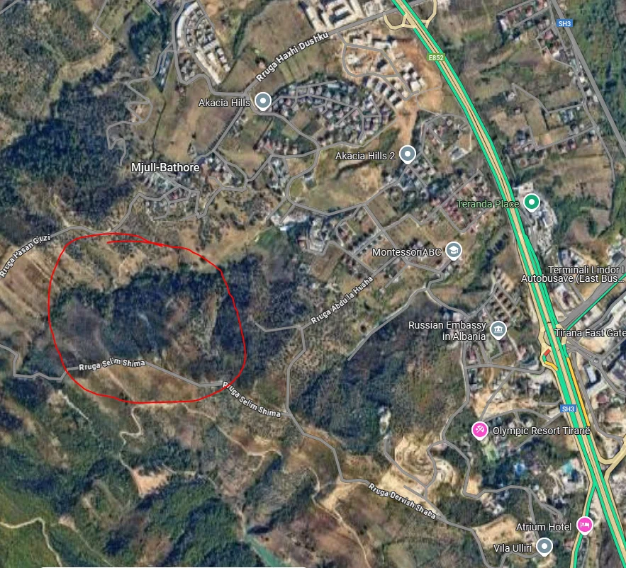 Tirane, shitet toke , 7.100 m² (Mjull Bathore)