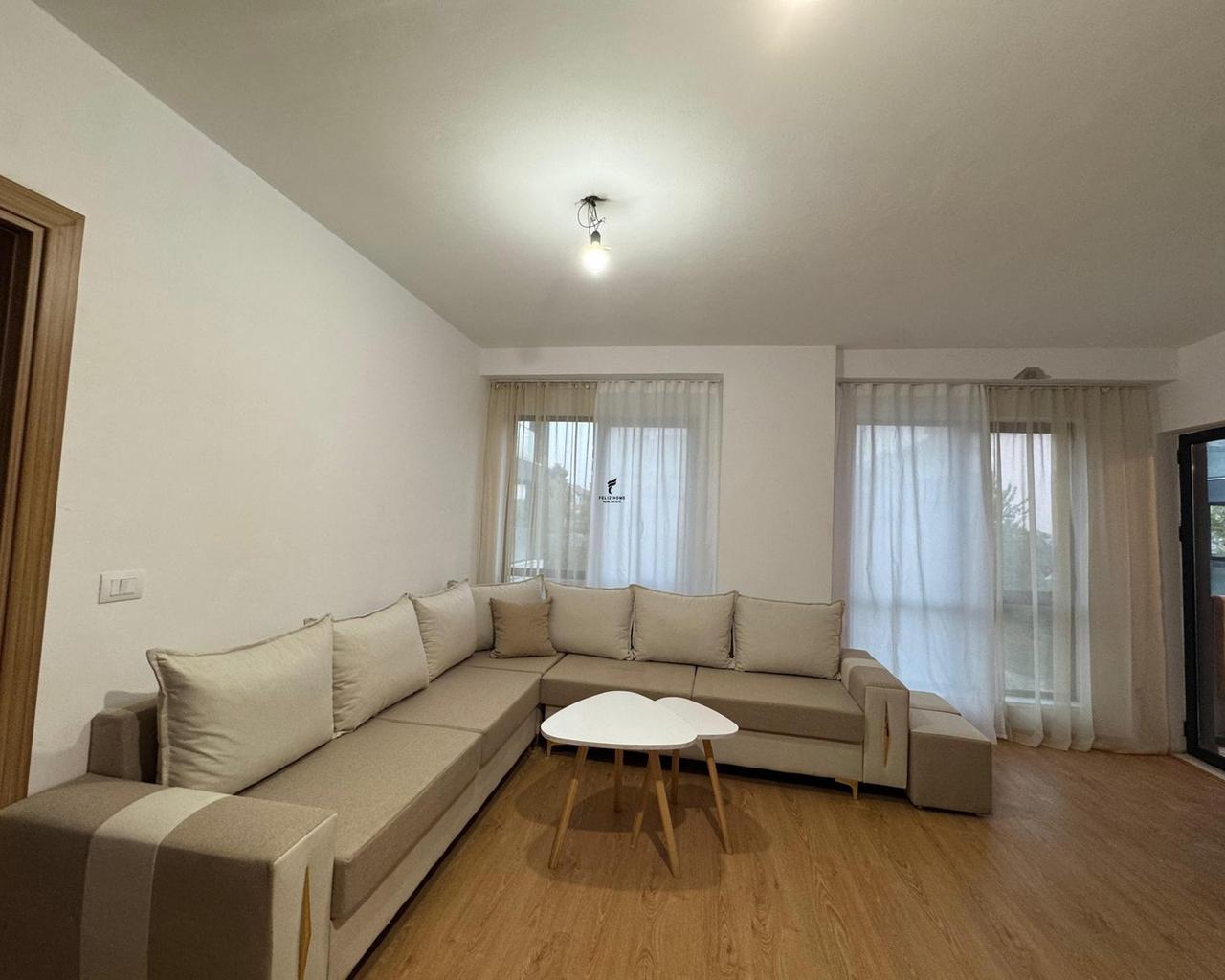 APARTAMENT ME QERA 3+1 5 MAJI 50.000 LEKE FH-76123