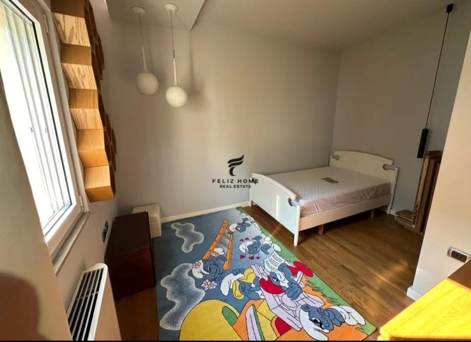 Tirane, affitto appartamento 3+1+Balcone Piano 2, 174 m² 1.100 € (KOPSHTI ZOOLOGJIK)