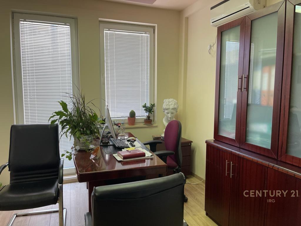 🏡 Villa for Sale – Blin Residence, near Farka Lake ✨ Locat